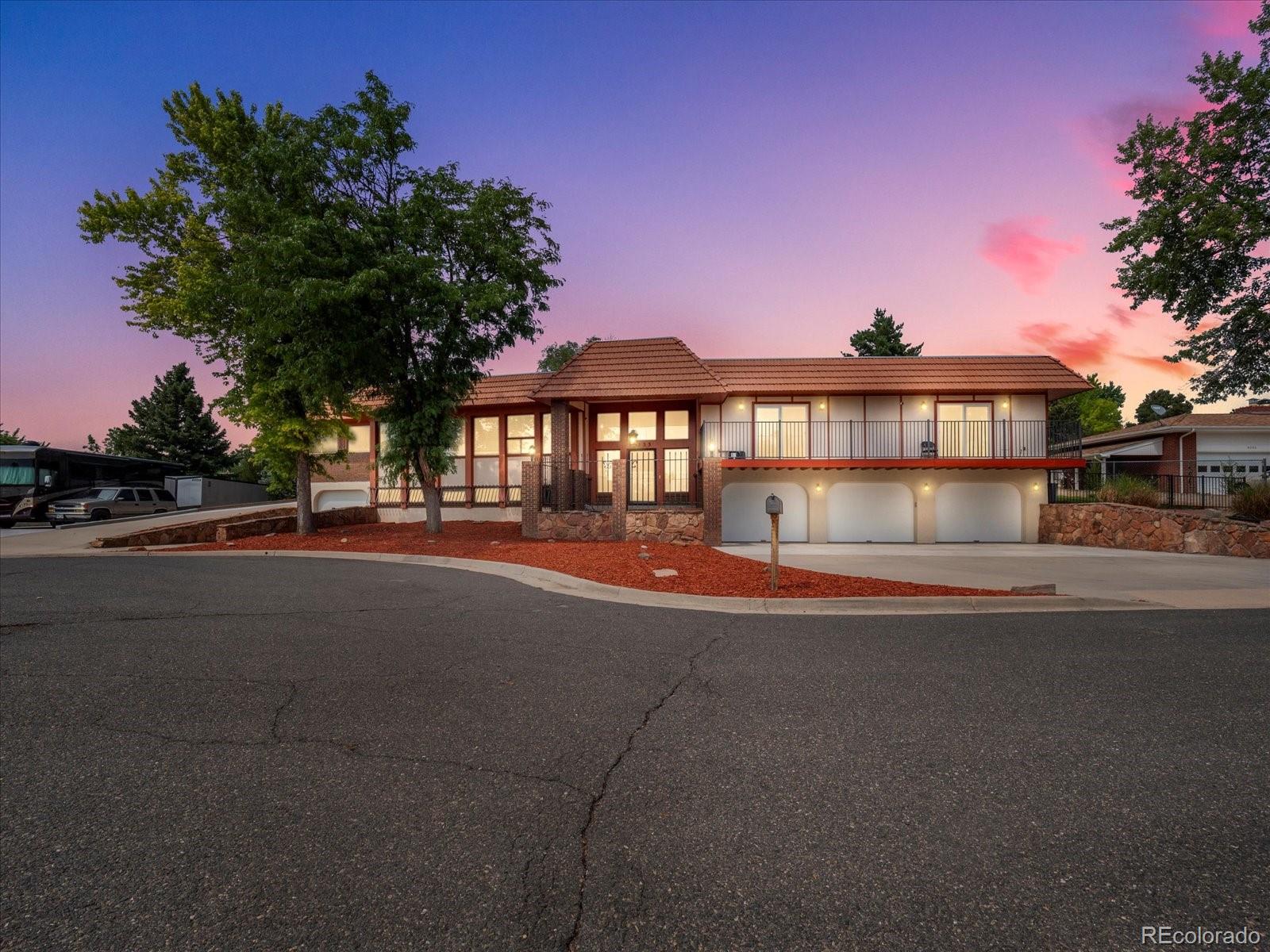 8233 W 62nd Place, arvada MLS: 9422103 Beds: 4 Baths: 4 Price: $1,269,000