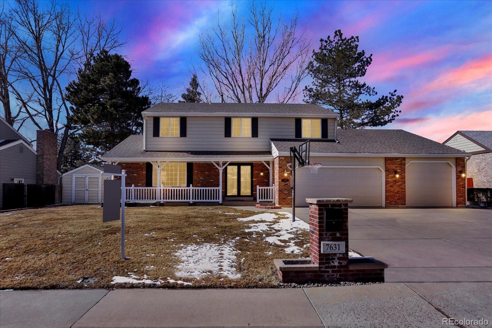 7631  Oak Street, arvada MLS: 2553552 Beds: 4 Baths: 4 Price: $984,900