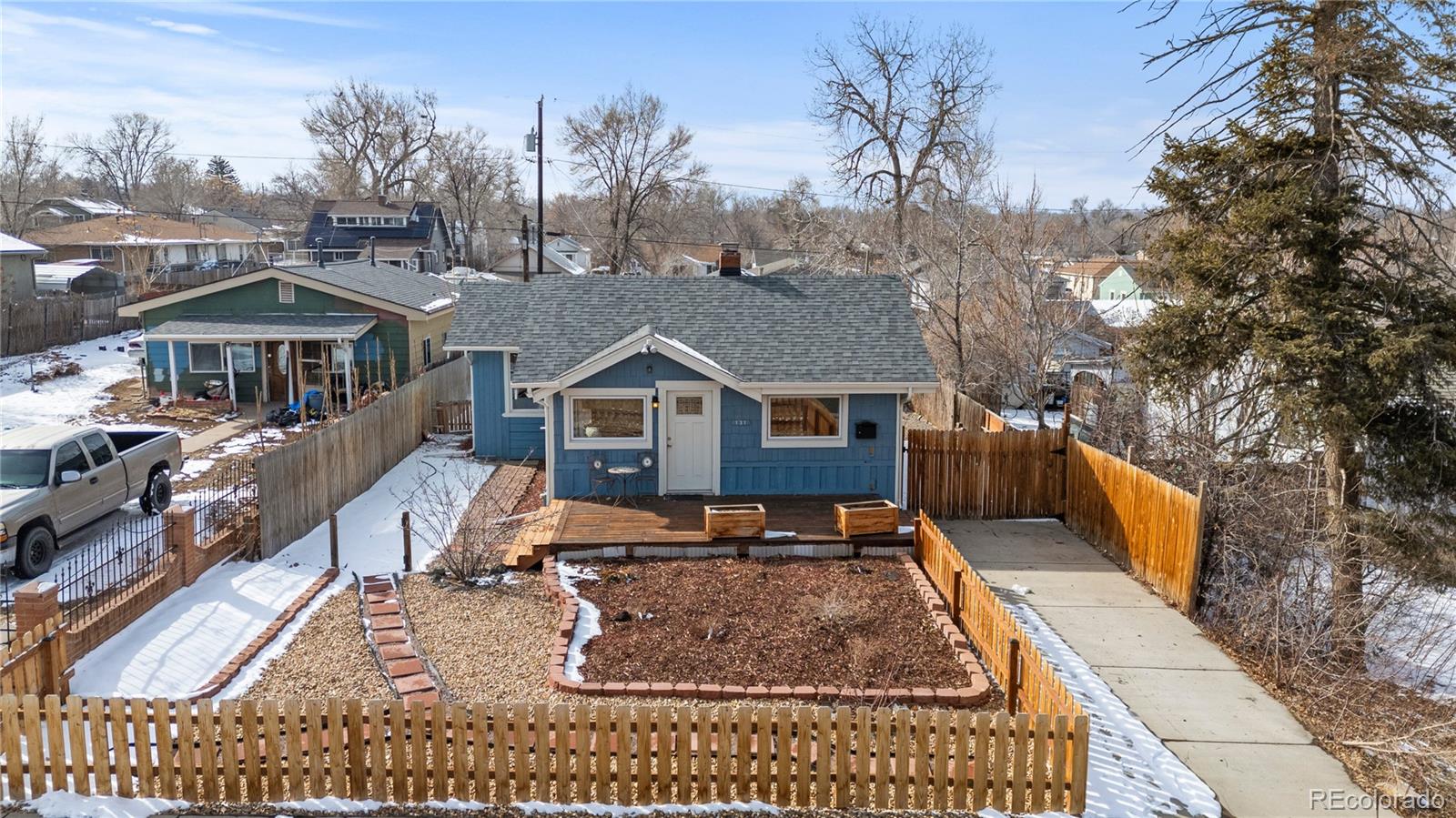 131 S Grove Street, denver MLS: 4941761 Beds: 2 Baths: 1 Price: $440,000