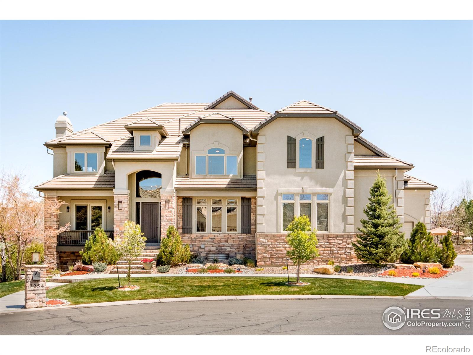 7254 S Perth Way, aurora MLS: 4567891026635 Beds: 5 Baths: 6 Price: $1,875,000