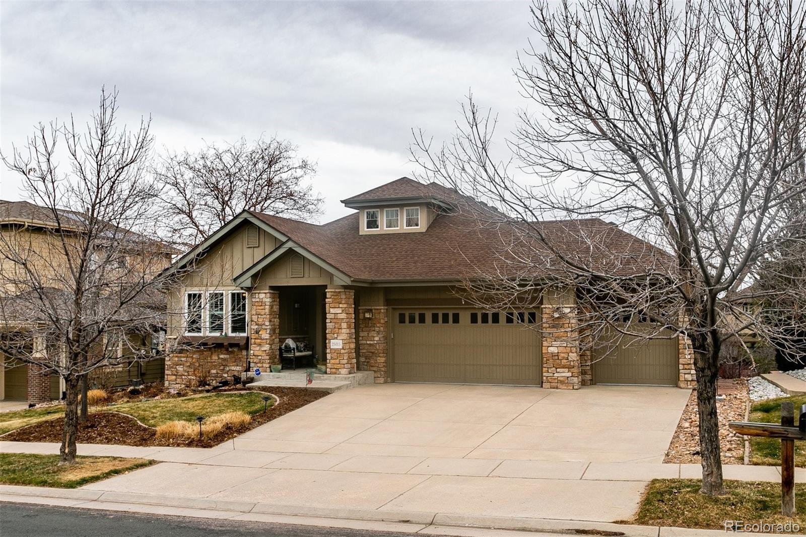 25015 E Park Crescent Drive, aurora MLS: 7844710 Beds: 5 Baths: 3 Price: $875,000