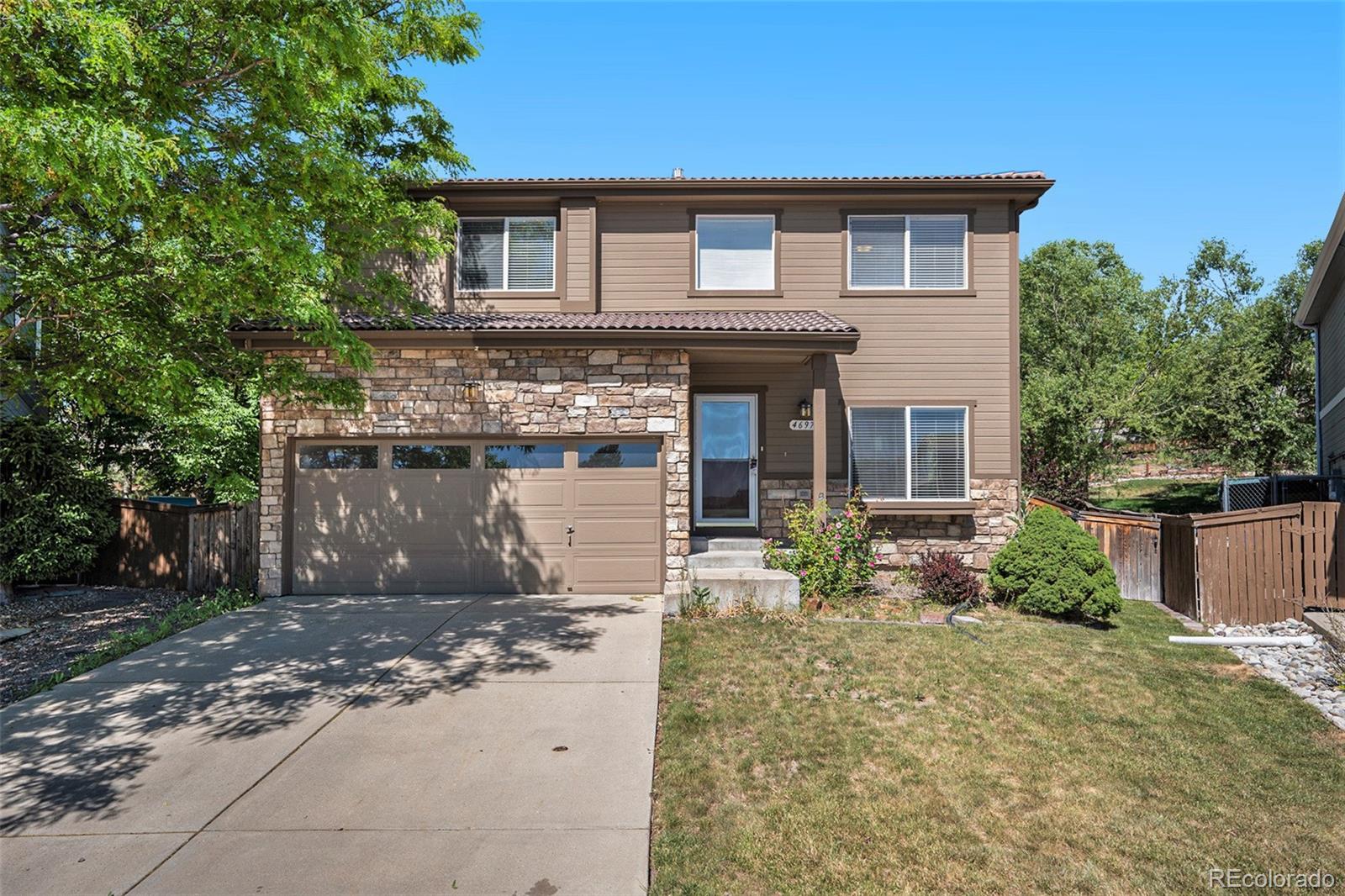 4697  Waldenwood Drive, highlands ranch MLS: 1697409 Beds: 3 Baths: 3 Price: $617,000