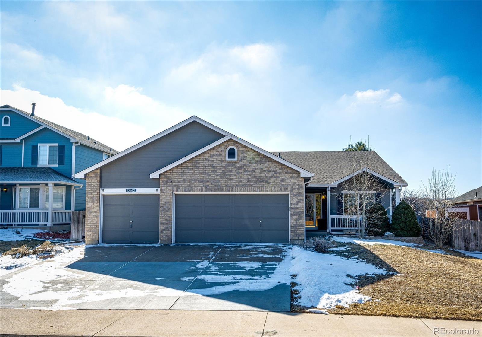 23612  Glenmoor Drive, parker MLS: 9317552 Beds: 4 Baths: 3 Price: $600,000