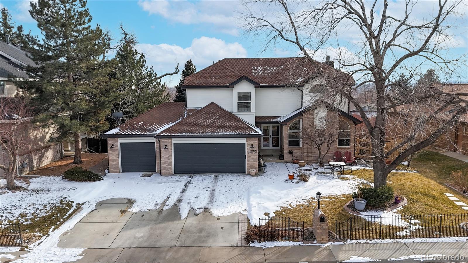 11666 W 74th Way, arvada MLS: 8183210 Beds: 5 Baths: 4 Price: $947,500