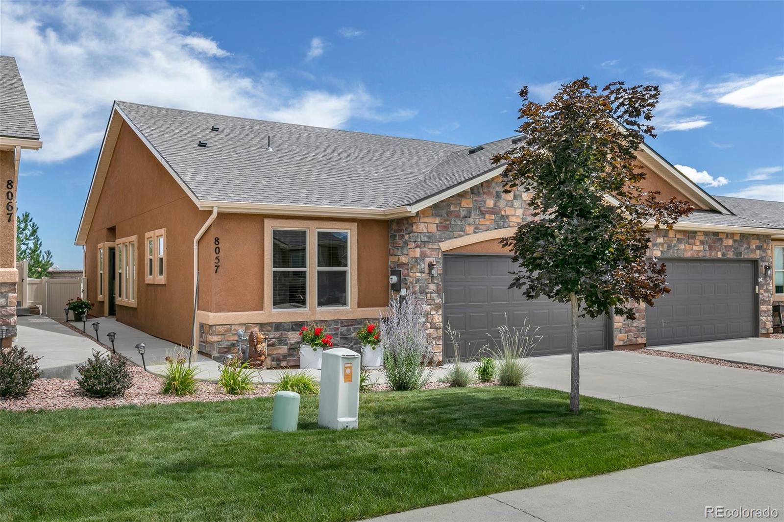 8057  Mockorange Heights, colorado springs  House Search MLS Picture