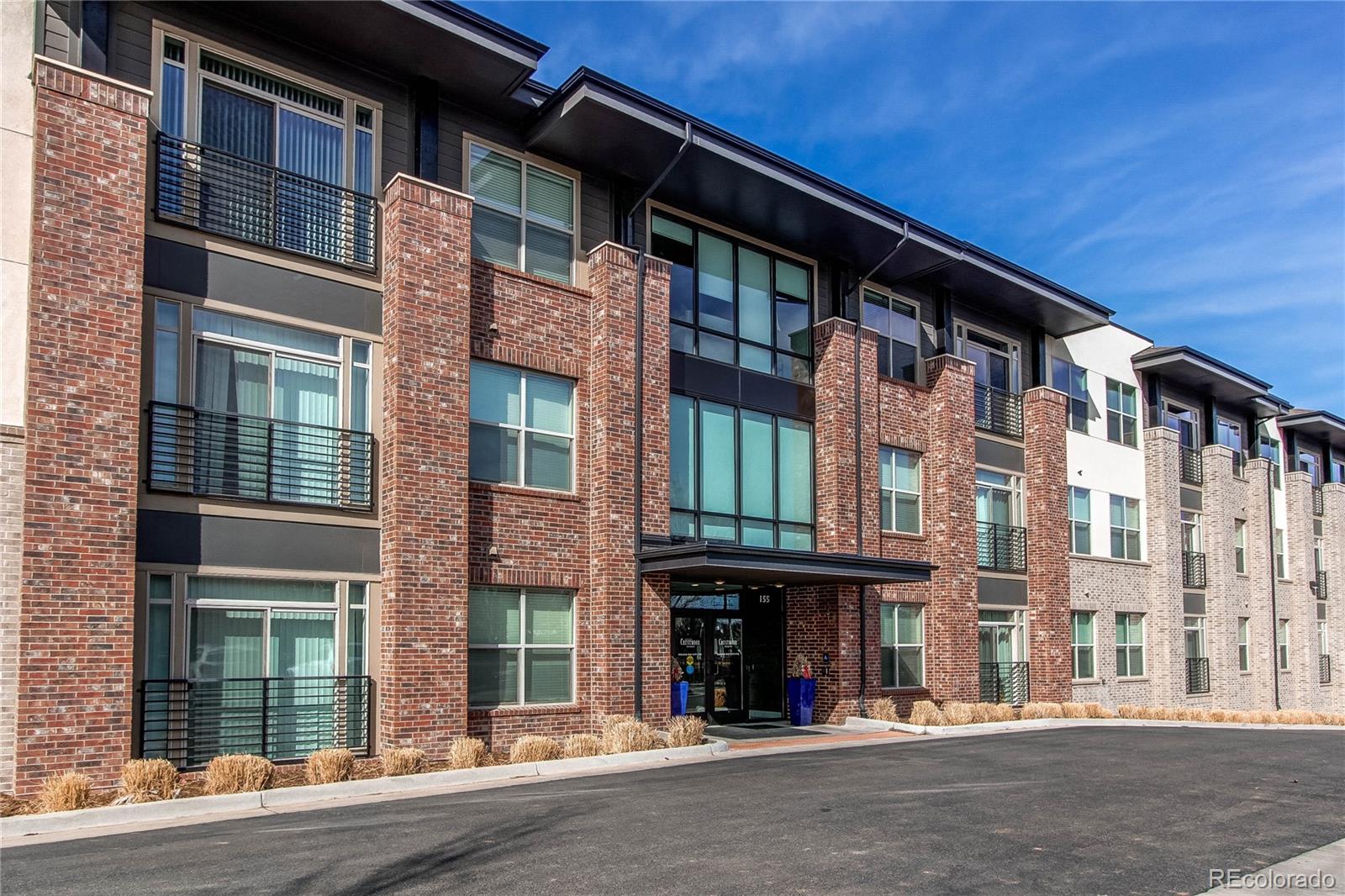 155 S Monaco Street Parkway 311, Denver  MLS: 5492422 Beds: 2 Baths: 1 Price: $450,000