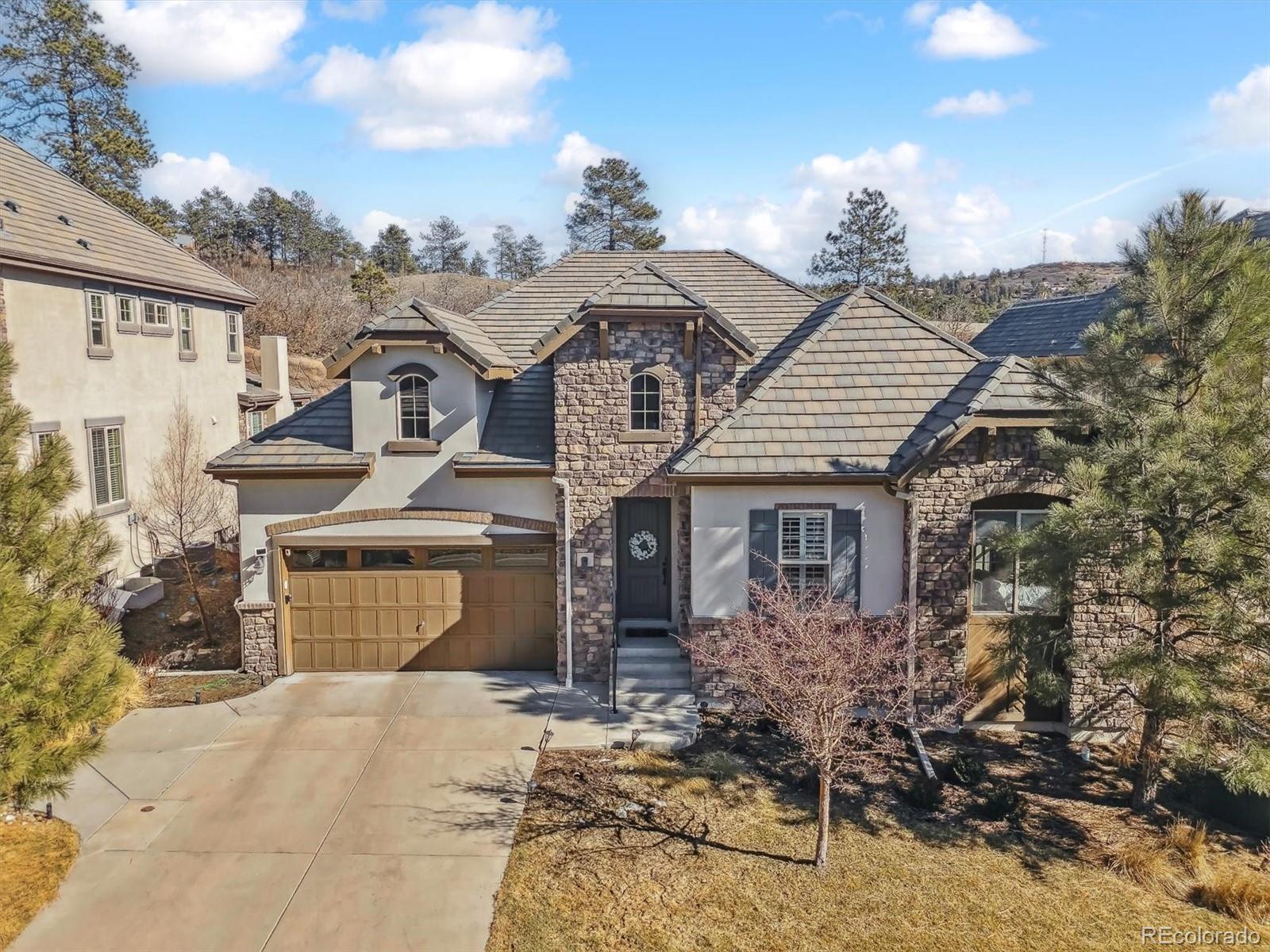 6875  Northstar Court, castle rock MLS: 8326434 Beds: 3 Baths: 4 Price: $1,150,000