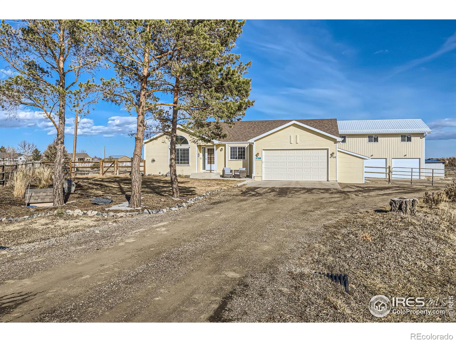 4700  Karen Court, berthoud MLS: 4567891026955 Beds: 4 Baths: 3 Price: $875,000