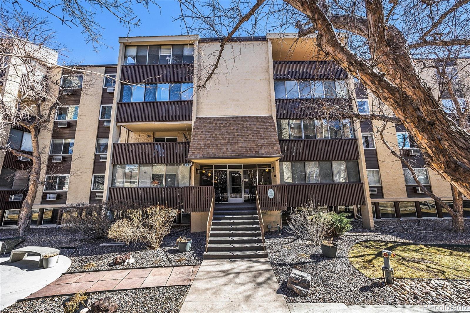 7040 E Girard Avenue 104, Denver  MLS: 3290327 Beds: 2 Baths: 2 Price: $329,000