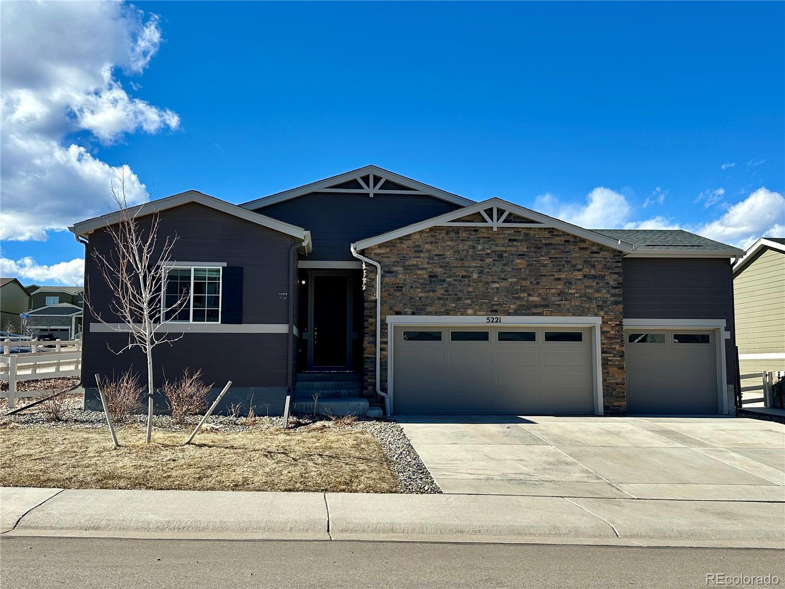 5221  Trails Edge Lane, castle rock MLS: 8442466 Beds: 3 Baths: 2 Price: $619,500