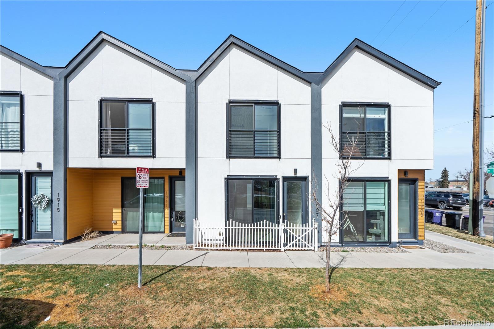 1907 W Elk Place 4, Denver  MLS: 4481478 Beds: 2 Baths: 2 Price: $500,000