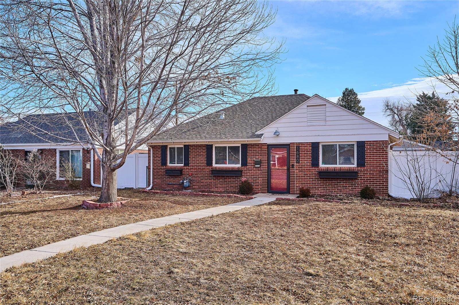 1680  Syracuse Street, denver MLS: 9485027 Beds: 4 Baths: 2 Price: $530,000