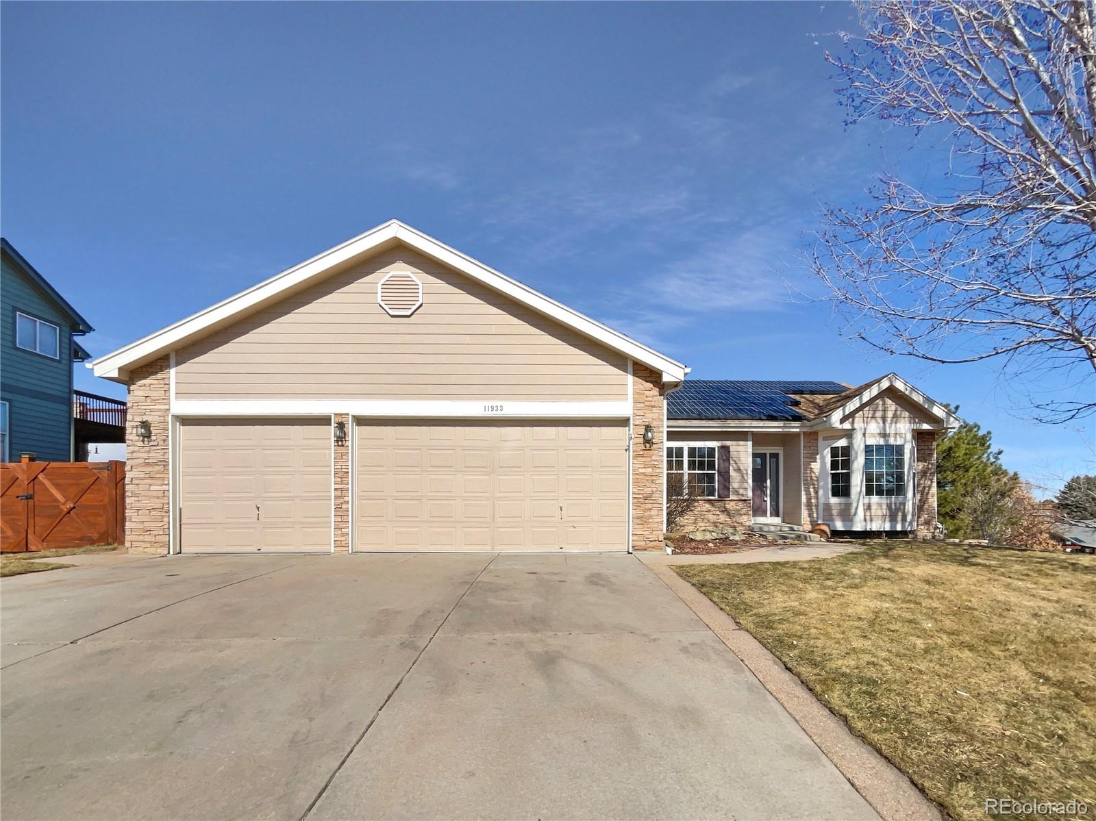 11933 W 83rd Lane, arvada MLS: 6304237 Beds: 5 Baths: 3 Price: $845,000