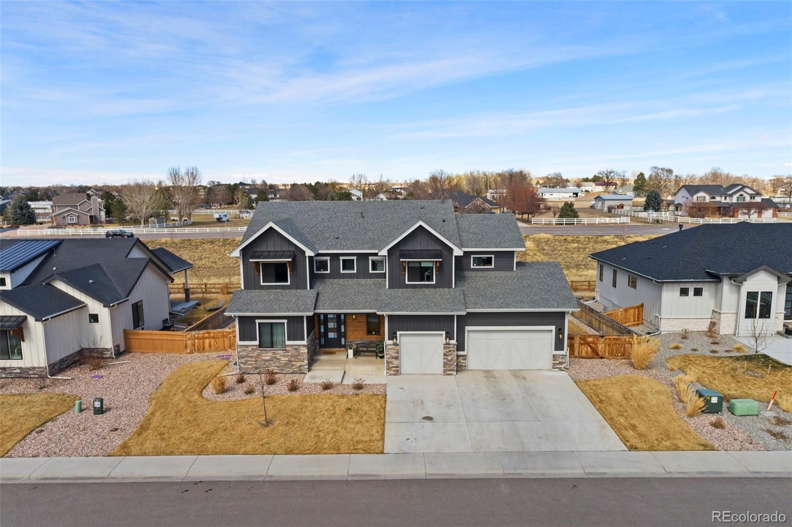 346  Blue Fortune Drive, windsor MLS: 8789560 Beds: 5 Baths: 4 Price: $1,199,000