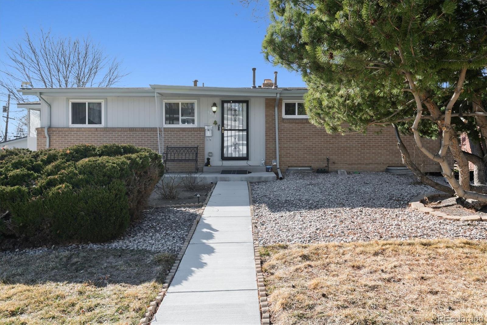 6409  Brentwood Street, arvada MLS: 8513851 Beds: 4 Baths: 2 Price: $684,900