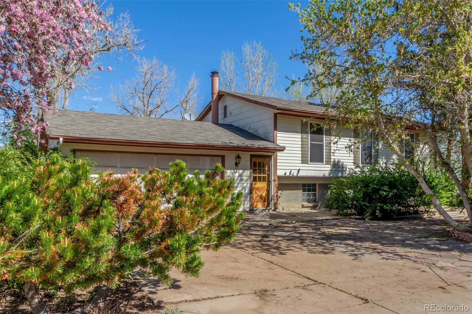 683  Sunnyside Street, louisville  House Search MLS Picture