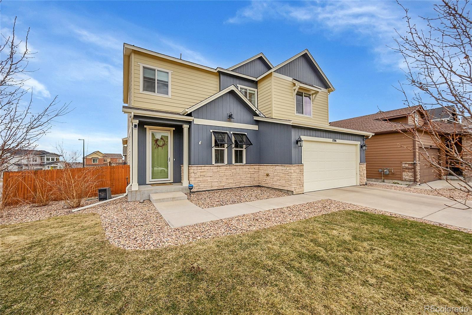 1706  Ghost Dance Circle, castle rock MLS: 6527070 Beds: 4 Baths: 5 Price: $725,000