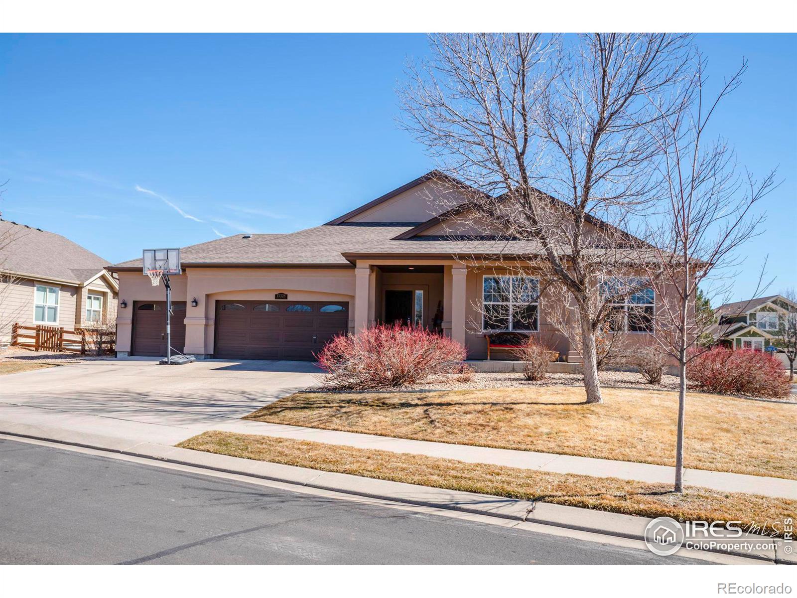 13328  King Lake Trail, broomfield MLS: 4567891027570 Beds: 3 Baths: 3 Price: $915,000