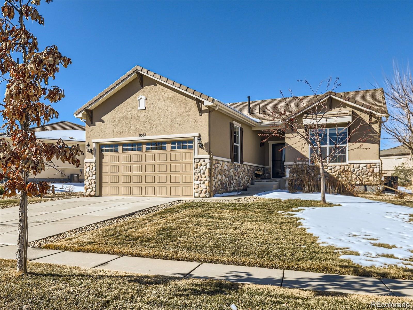 4561  Hope Circle, broomfield MLS: 3871045 Beds: 2 Baths: 2 Price: $689,900