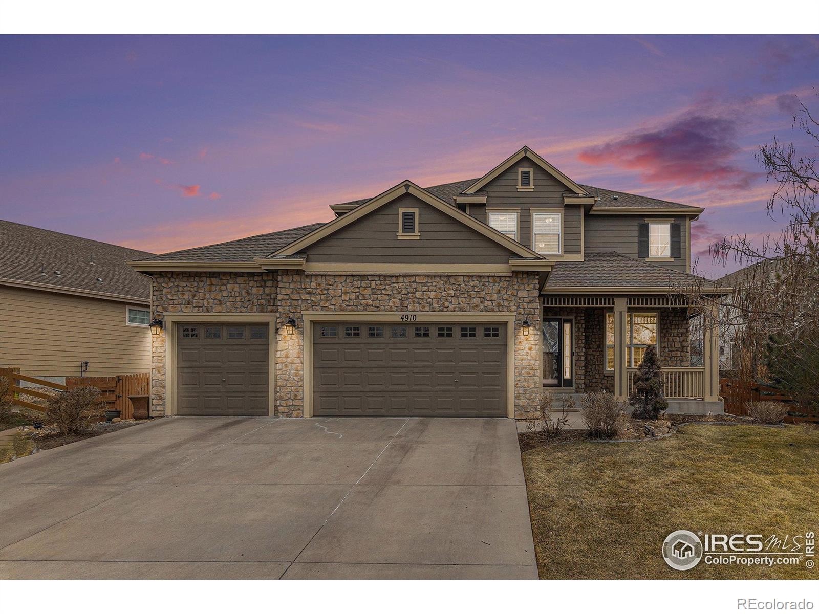 4910  Crimson Star Drive, broomfield MLS: 4567891027673 Beds: 5 Baths: 4 Price: $1,045,000