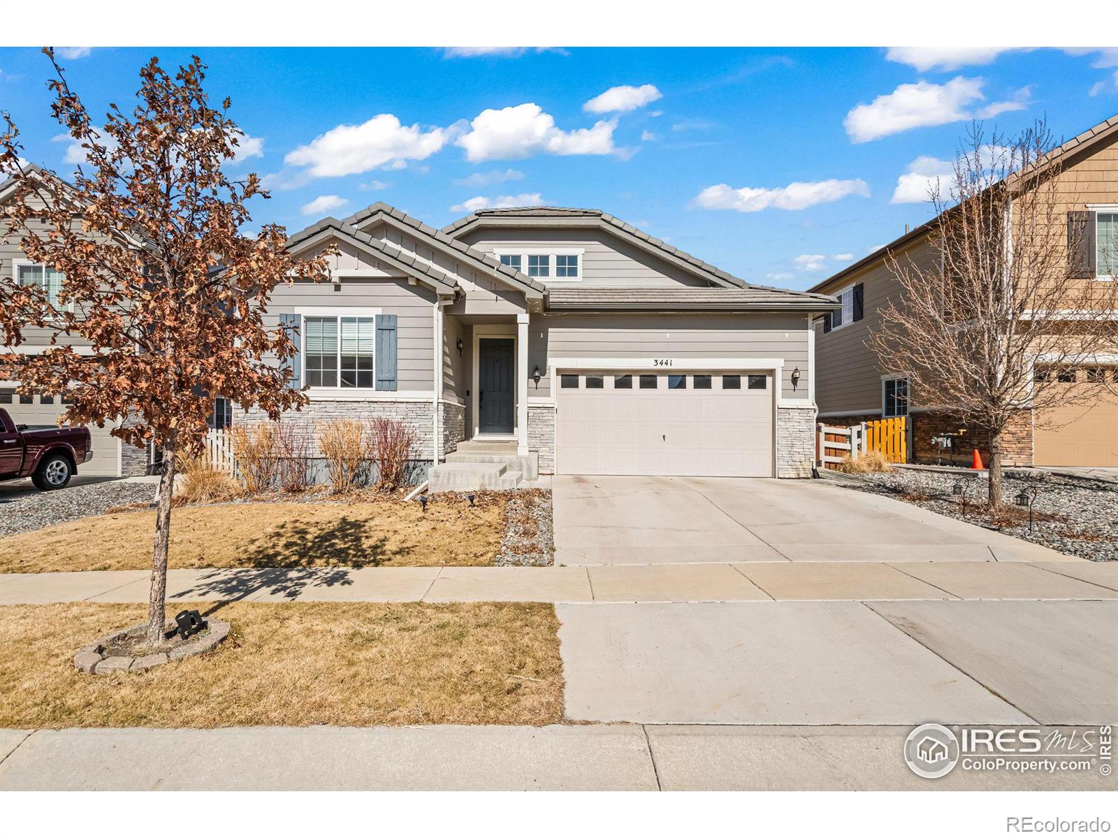 3441  Mount Powell Drive, broomfield MLS: 4567891028007 Beds: 5 Baths: 3 Price: $899,500