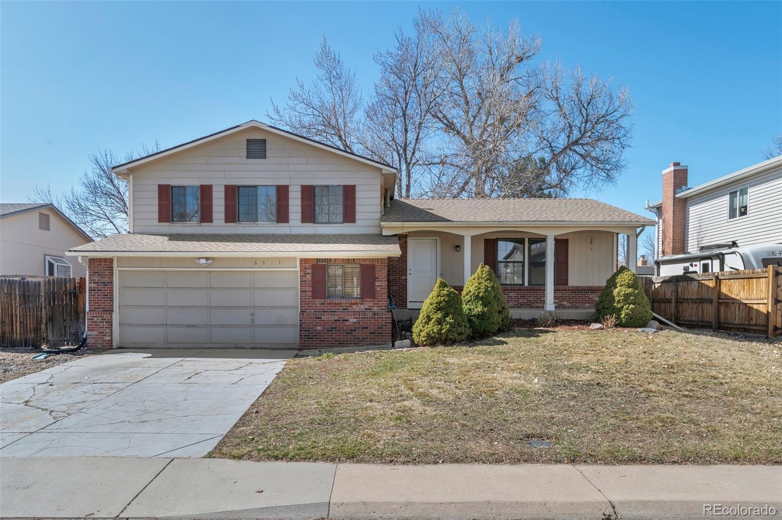 6823  Coors Street, arvada MLS: 8968304 Beds: 4 Baths: 3 Price: $585,000