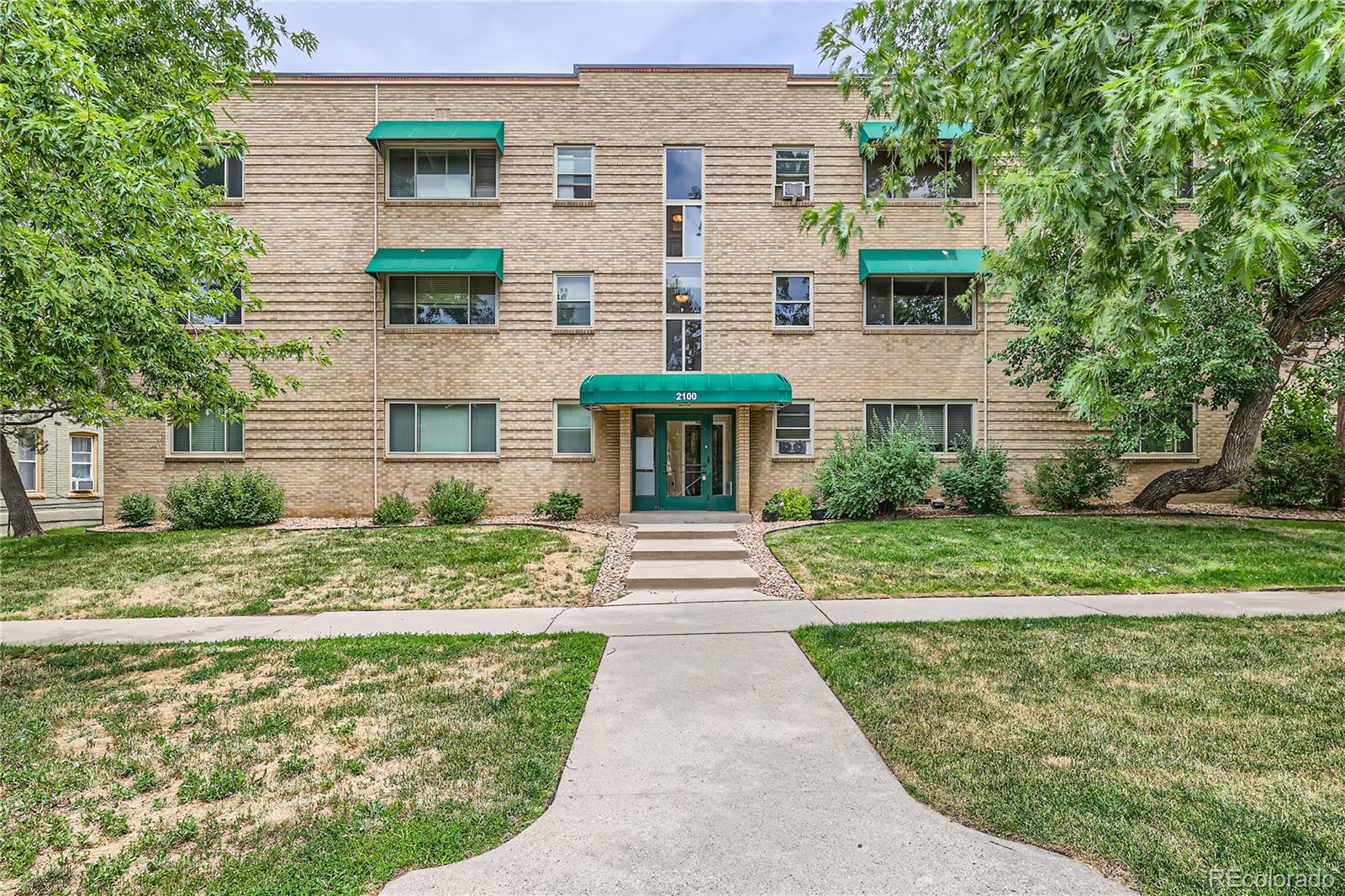 2100 N Franklin Street 20, Denver  MLS: 5548538 Beds: 1 Baths: 1 Price: $299,900