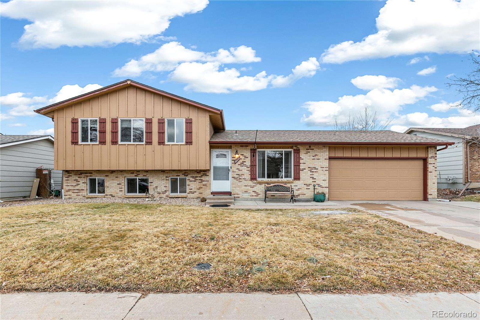 16652 E Gunnison Place, aurora MLS: 4998157 Beds: 4 Baths: 3 Price: $469,900