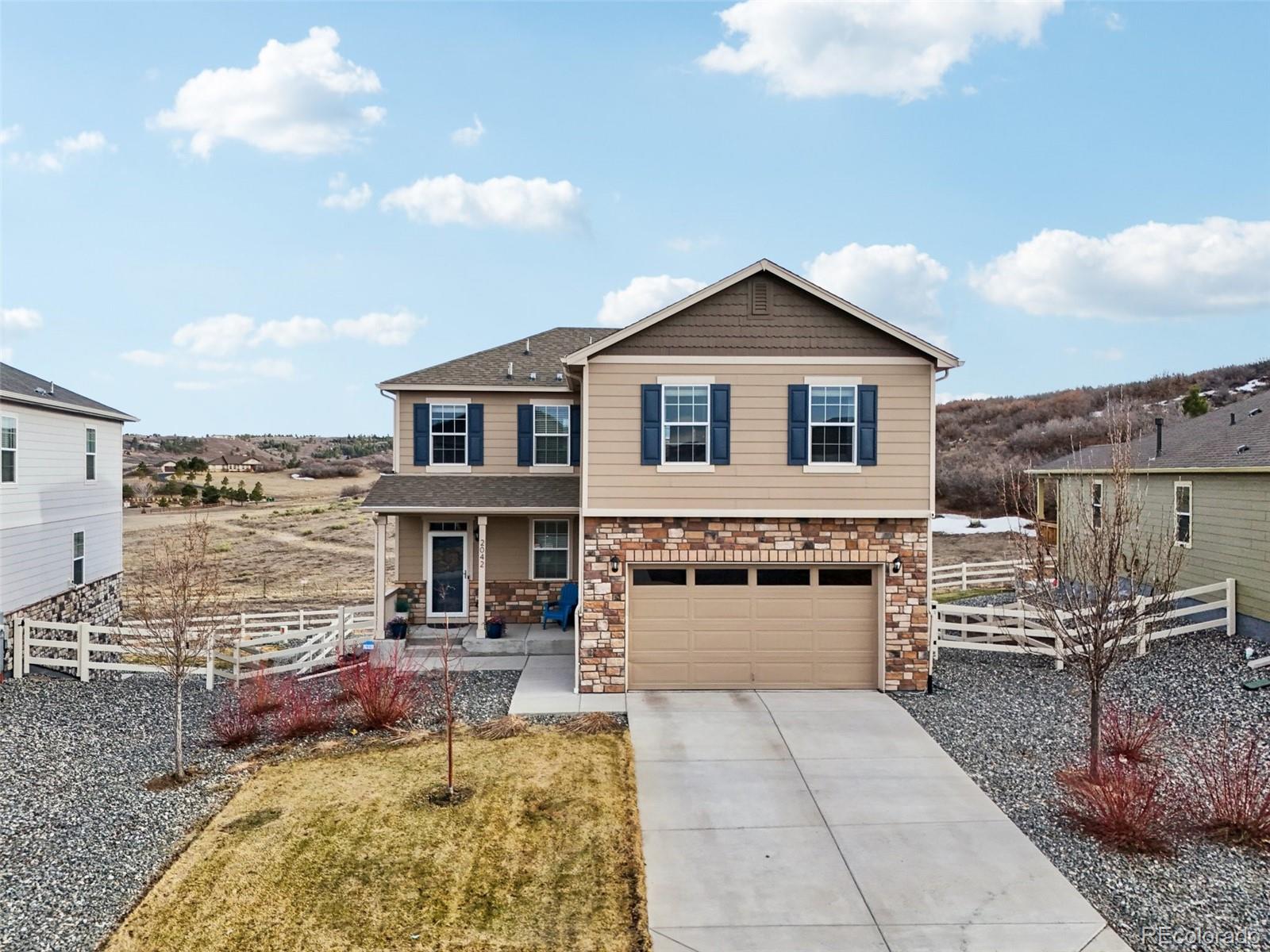 2042  Shadow Creek Drive, castle rock MLS: 1955578 Beds: 3 Baths: 3 Price: $659,000