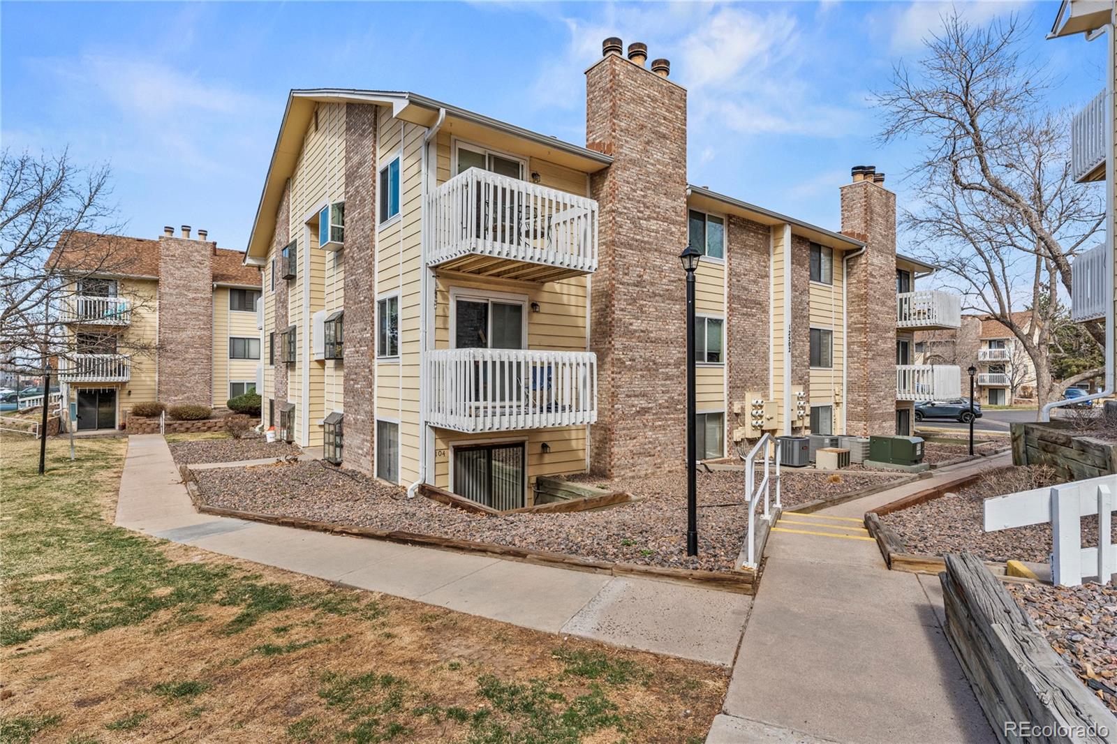 12502 E Cornell Avenue 304, Aurora  MLS: 8864087 Beds: 1 Baths: 1 Price: $220,000