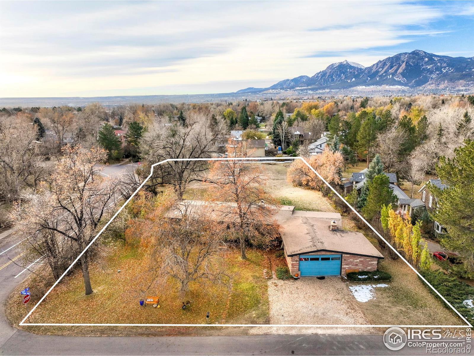 2550  Linden Avenue, boulder MLS: 4567891028201 Beds: 4 Baths: 2 Price: $3,000,000