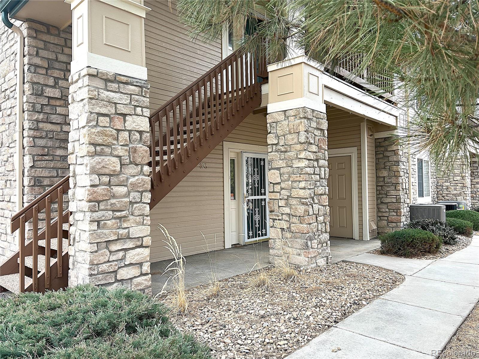 4054 S Crystal Circle 103, Aurora  MLS: 6981703 Beds: 2 Baths: 2 Price: $319,500