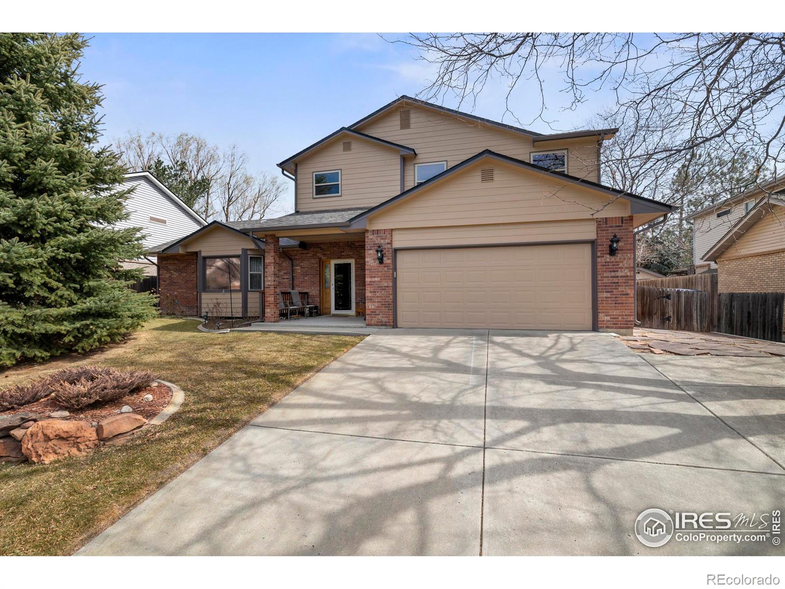 2418  Maplewood Circle, longmont MLS: 4567891028749 Beds: 3 Baths: 4 Price: $675,000