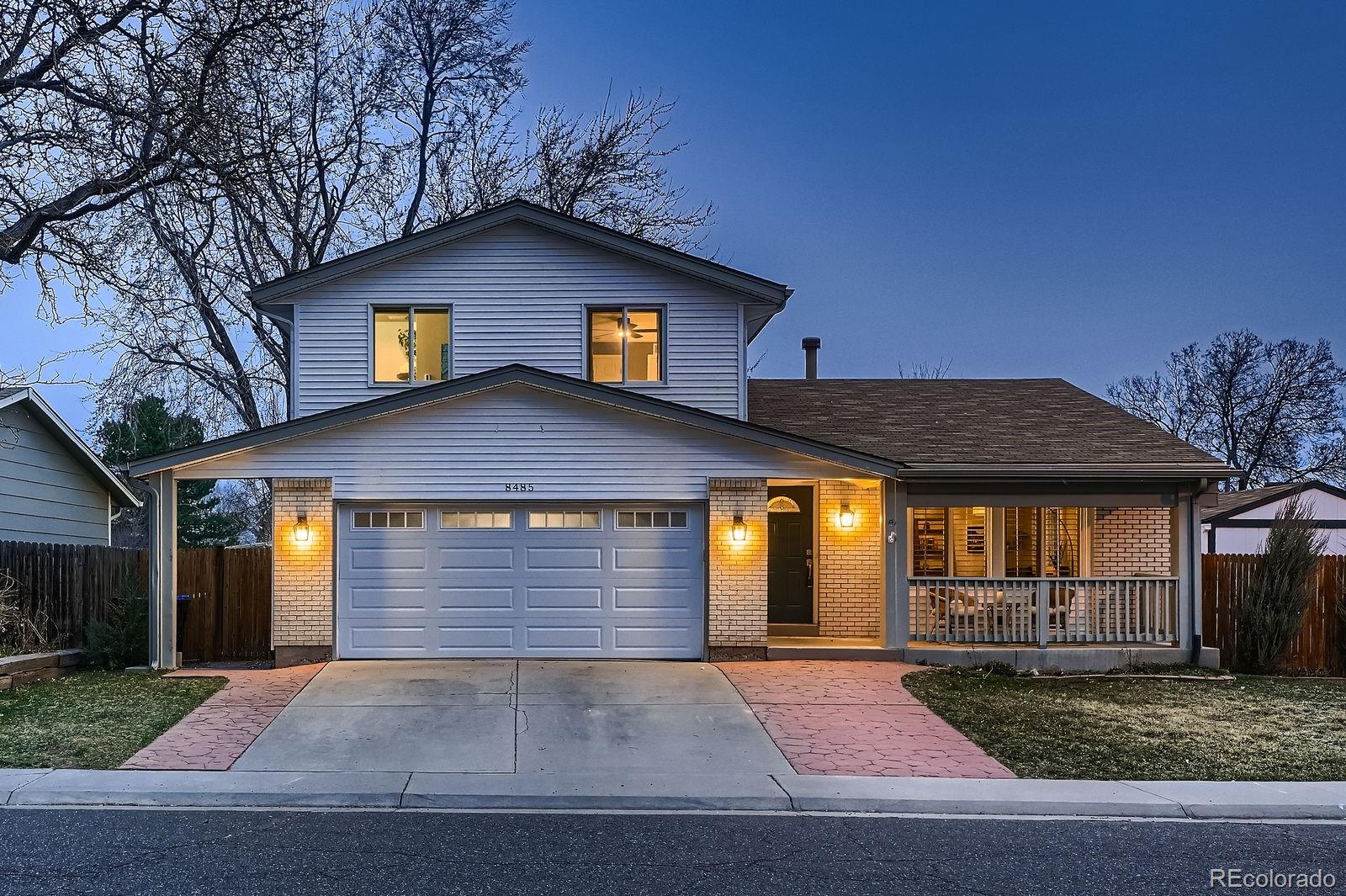 8485 W 74th Drive, arvada MLS: 6908664 Beds: 3 Baths: 3 Price: $670,000