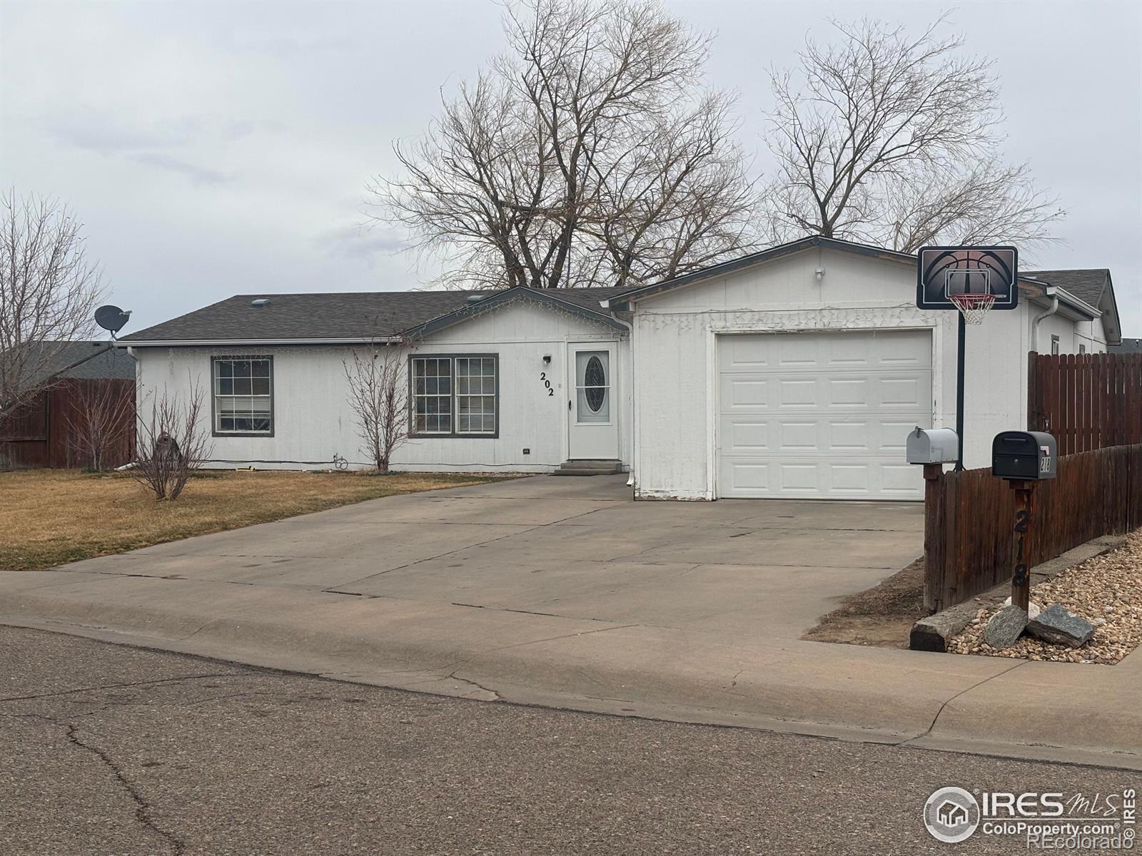 202  32nd Avenue, greeley  House Search MLS Picture