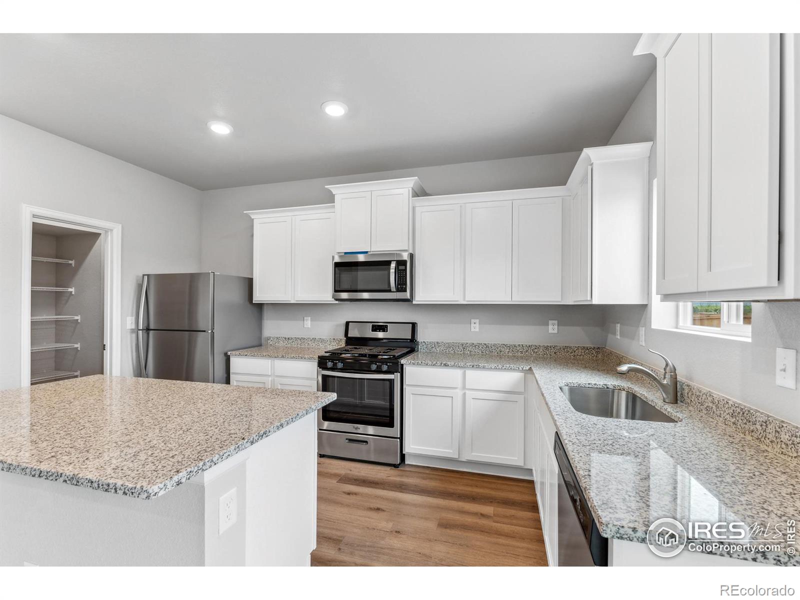 957  Cascade Falls Street, severance  House Search MLS Picture