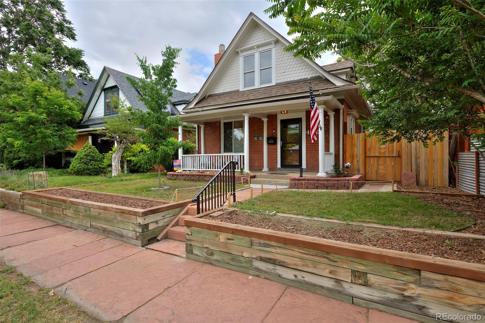 482 S Logan Street, denver MLS: 7872421 Beds: 3 Baths: 2 Price: $849,000