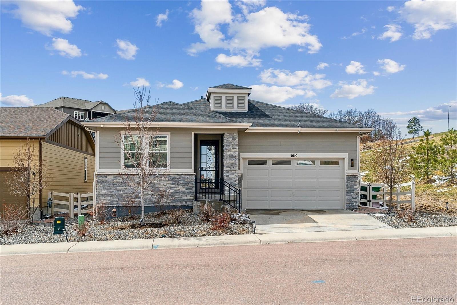 1610  Cade Avenue, castle rock MLS: 2676480 Beds: 3 Baths: 2 Price: $599,000