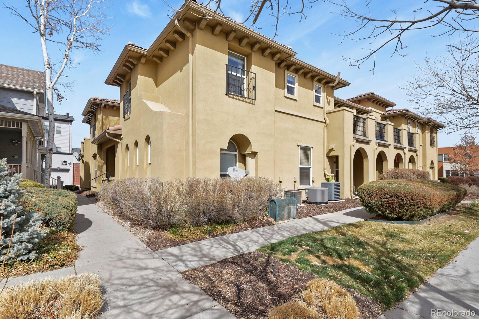 7651 E 26th Avenue , Denver  MLS: 8699068 Beds: 2 Baths: 3 Price: $490,000