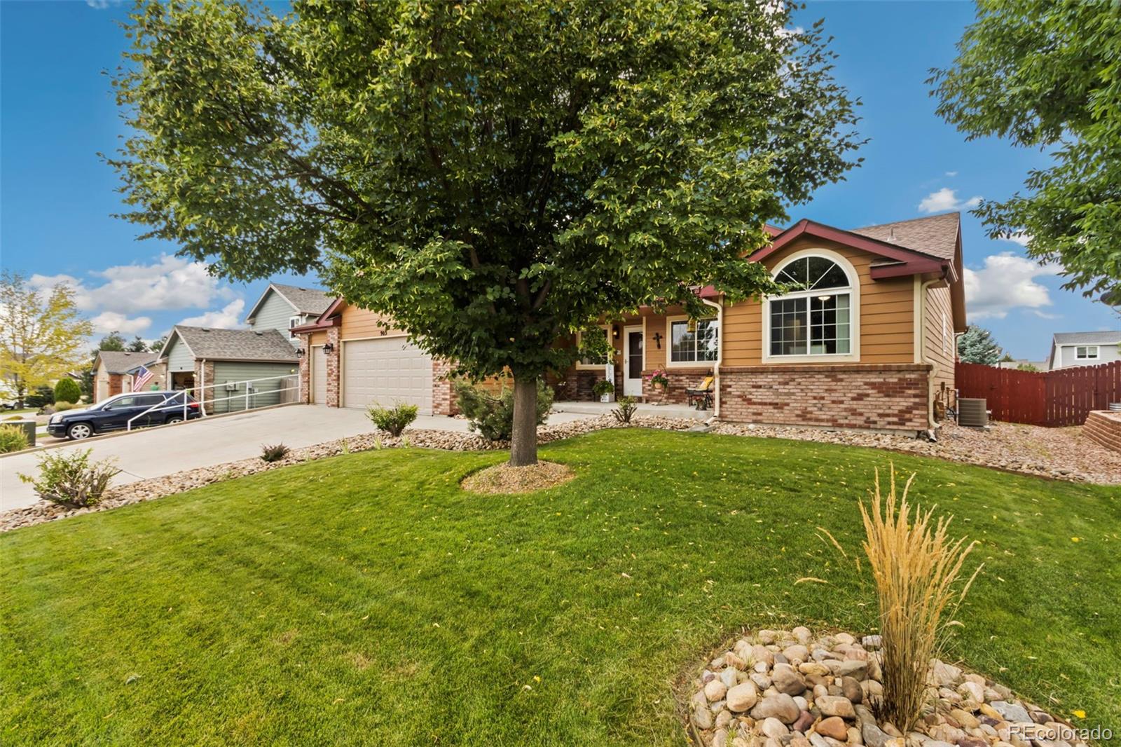 903  Cameron , severance MLS: 8213047 Beds: 5 Baths: 2 Price: $514,895