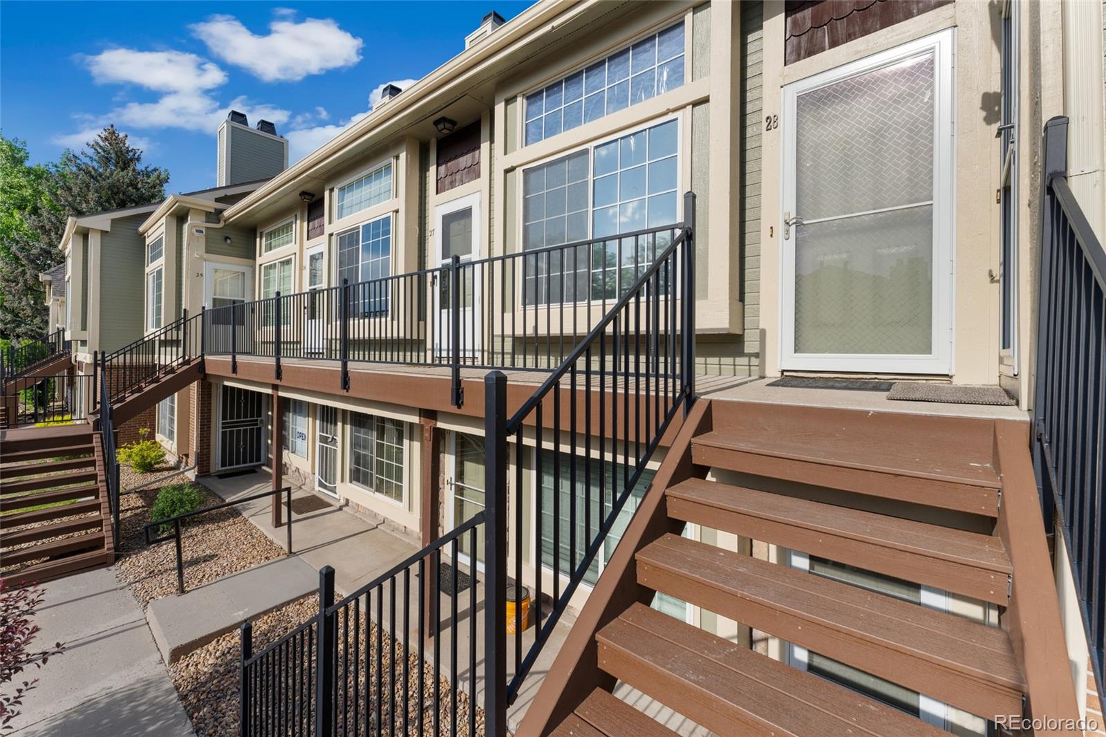 1885 S Quebec Way A28, Denver  MLS: 3266838 Beds: 2 Baths: 2 Price: $280,000