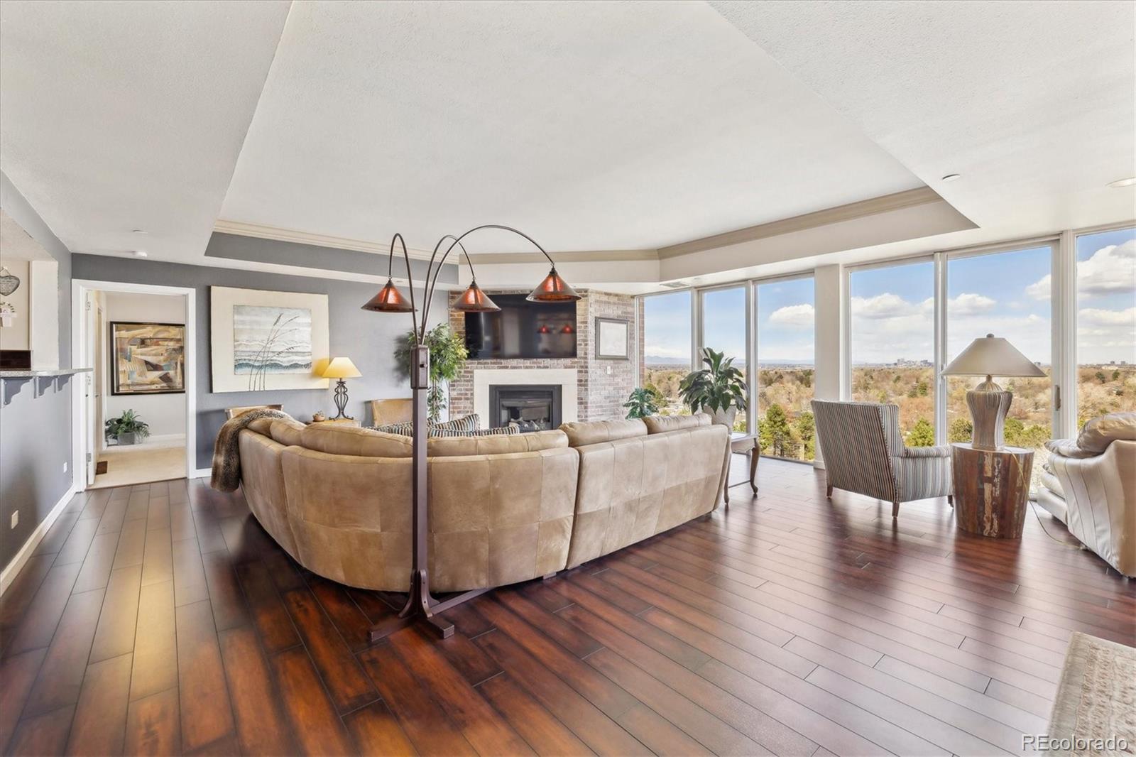1900 E Girard Place 907, Englewood  MLS: 7393637 Beds: 2 Baths: 3 Price: $675,000