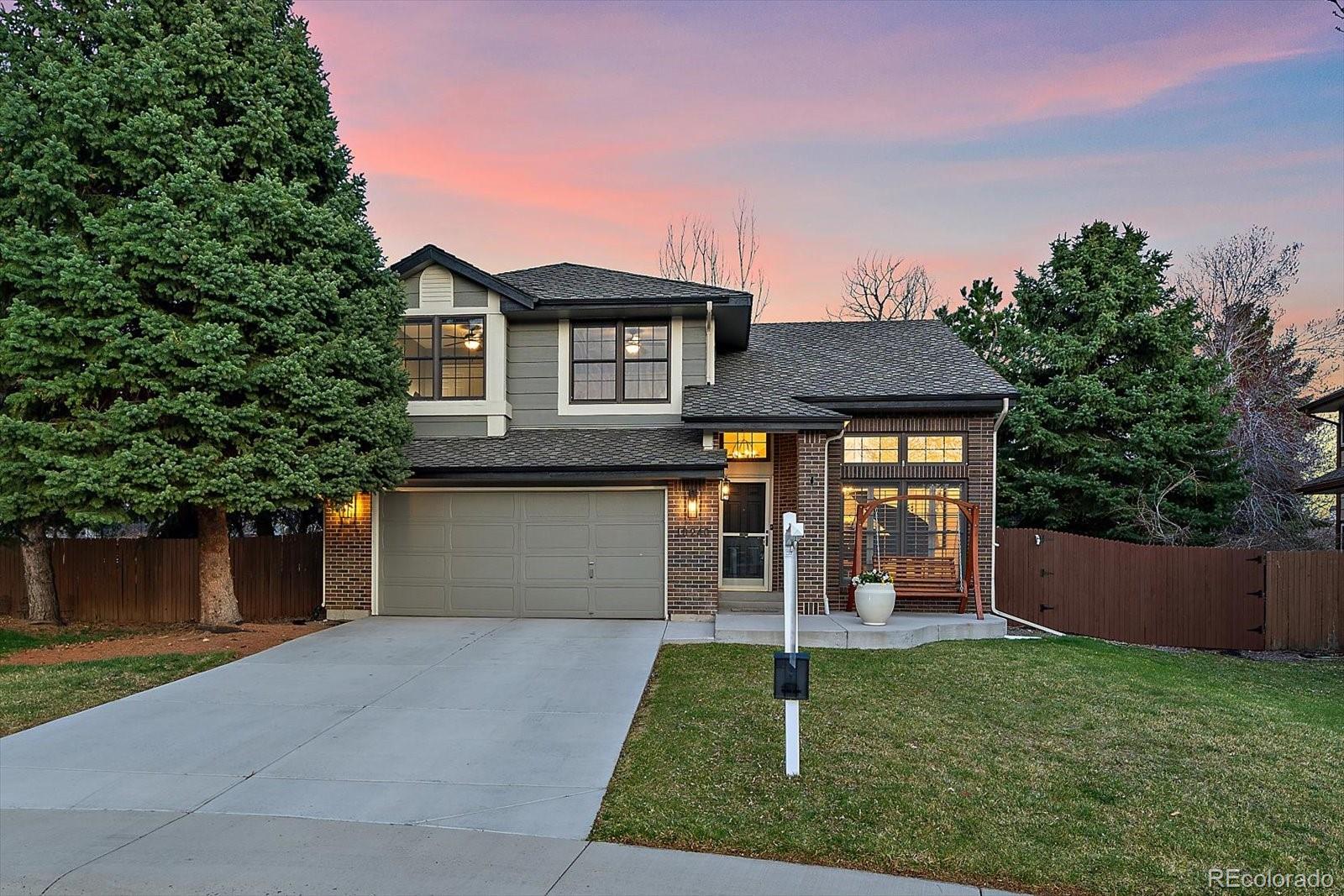 10240  Travertine Place, parker MLS: 9441232 Beds: 5 Baths: 4 Price: $725,000