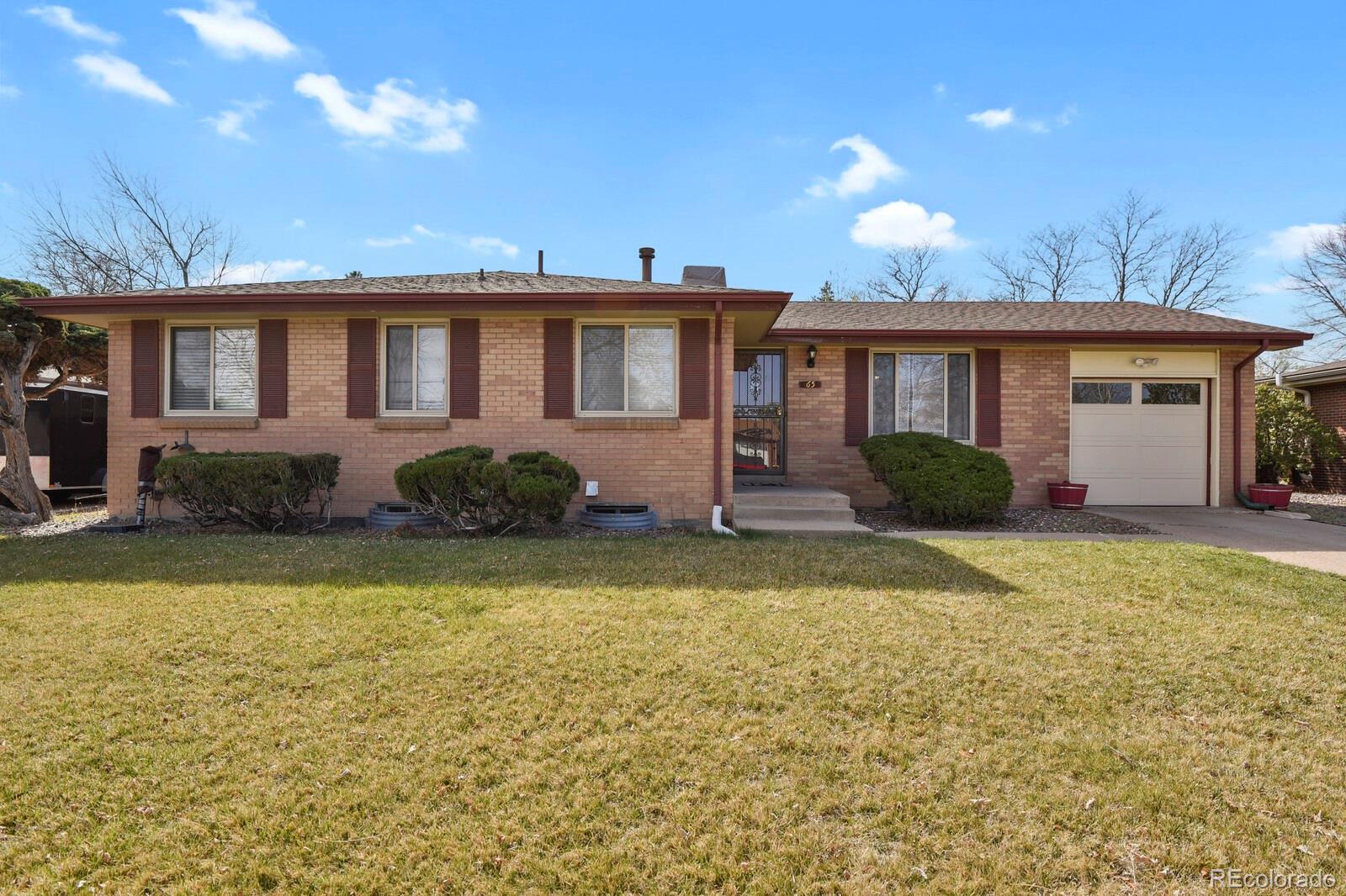 65  Reed Street, lakewood MLS: 5010334 Beds: 4 Baths: 3 Price: $640,000
