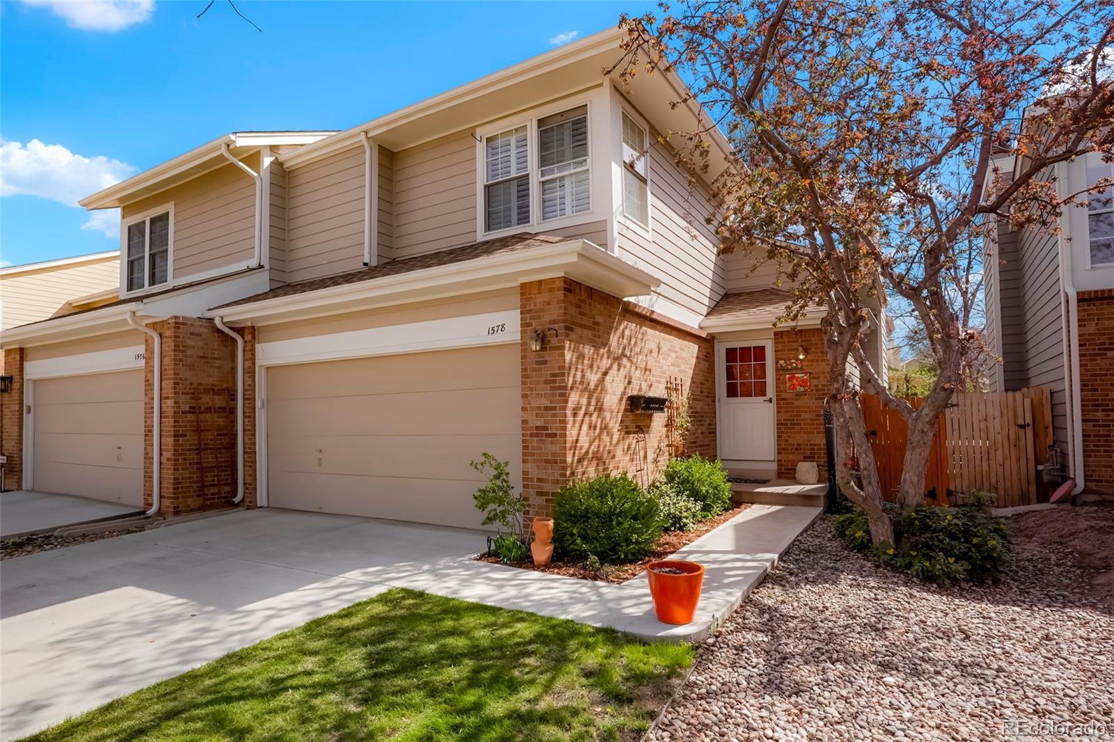 1578 S Syracuse Street, denver MLS: 8993924 Beds: 2 Baths: 2 Price: $569,900