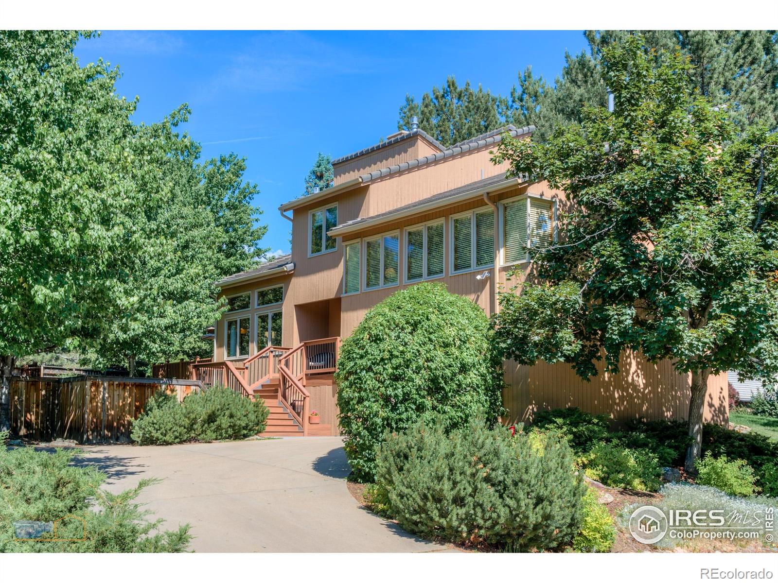 3895  Norwood Court, boulder MLS: 4567891030824 Beds: 5 Baths: 4 Price: $1,990,000