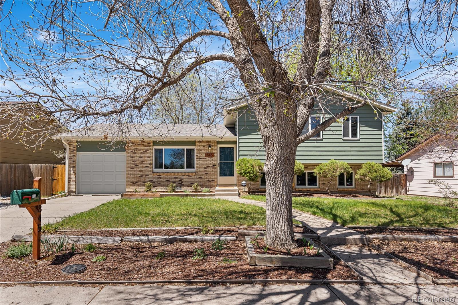 aurora  House Search Picture