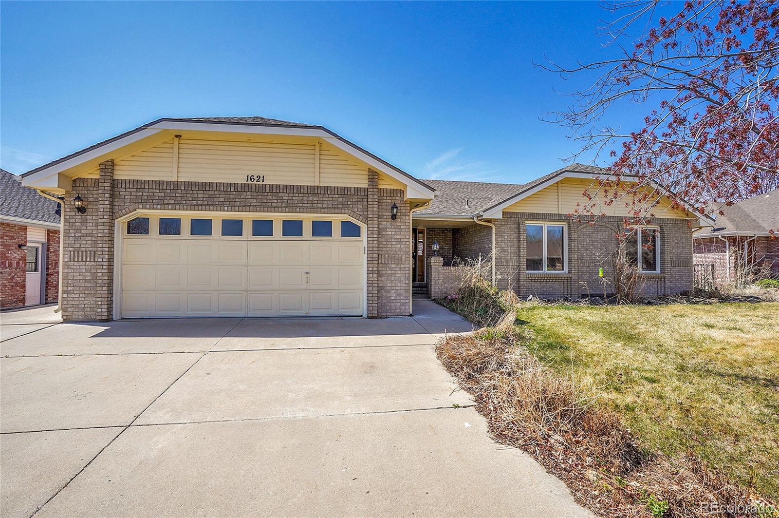 1621  Linden Street, longmont MLS: 2710392 Beds: 4 Baths: 3 Price: $640,000