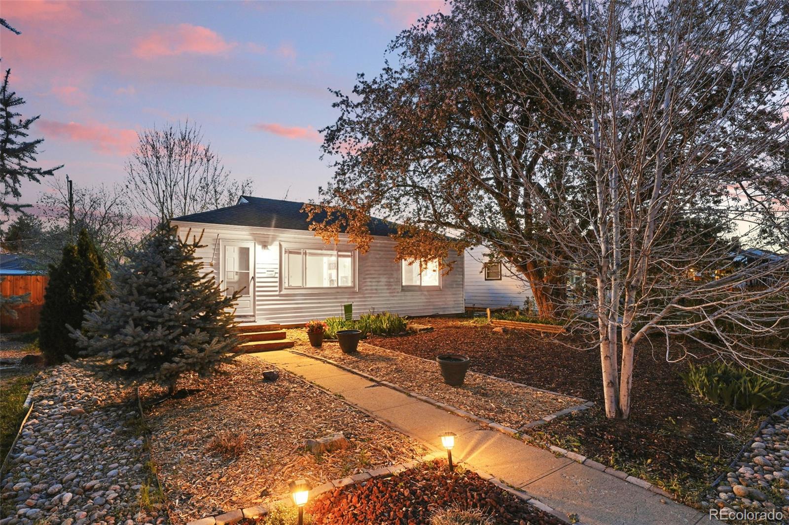 1711  Spruce Street, denver MLS: 5811598 Beds: 3 Baths: 2 Price: $540,000