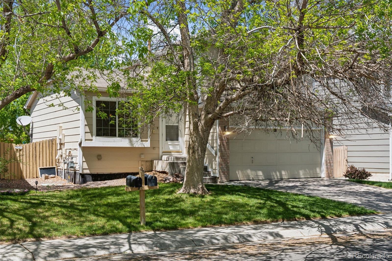 17611  Hoyt Place, parker MLS: 8163871 Beds: 3 Baths: 3 Price: $535,000